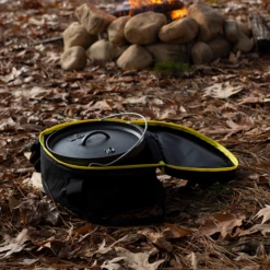 Lodge Camp Dutch Oven Tote Bag -Zwiling Grill Shop AT 10 Outdoor 20Bags 800x800 1