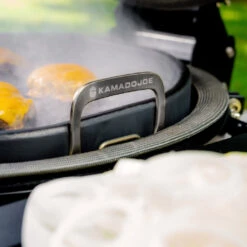 Kamado Joe Karbon Steel Griddle -Zwiling Grill Shop KJ15094522 09 Handle