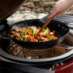Kamado Joe Karbon Steel Wok -Zwiling Grill Shop KJ15124922 04 FoodShot