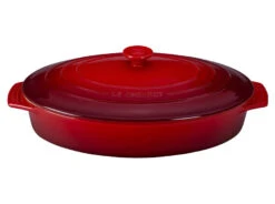 Le Creuset Covered Oval Casserole Dish 3 3/4 Qt.