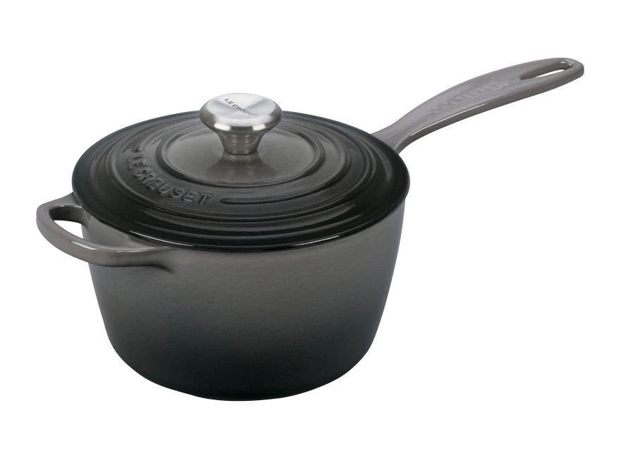 Le Creuset Signature Saucepan 2 1/4 Qt. 3 Le Creuset Signature Saucepan 2 1/4 Qt. - Image 3